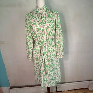 Iconic vintage shirt dress, floral print